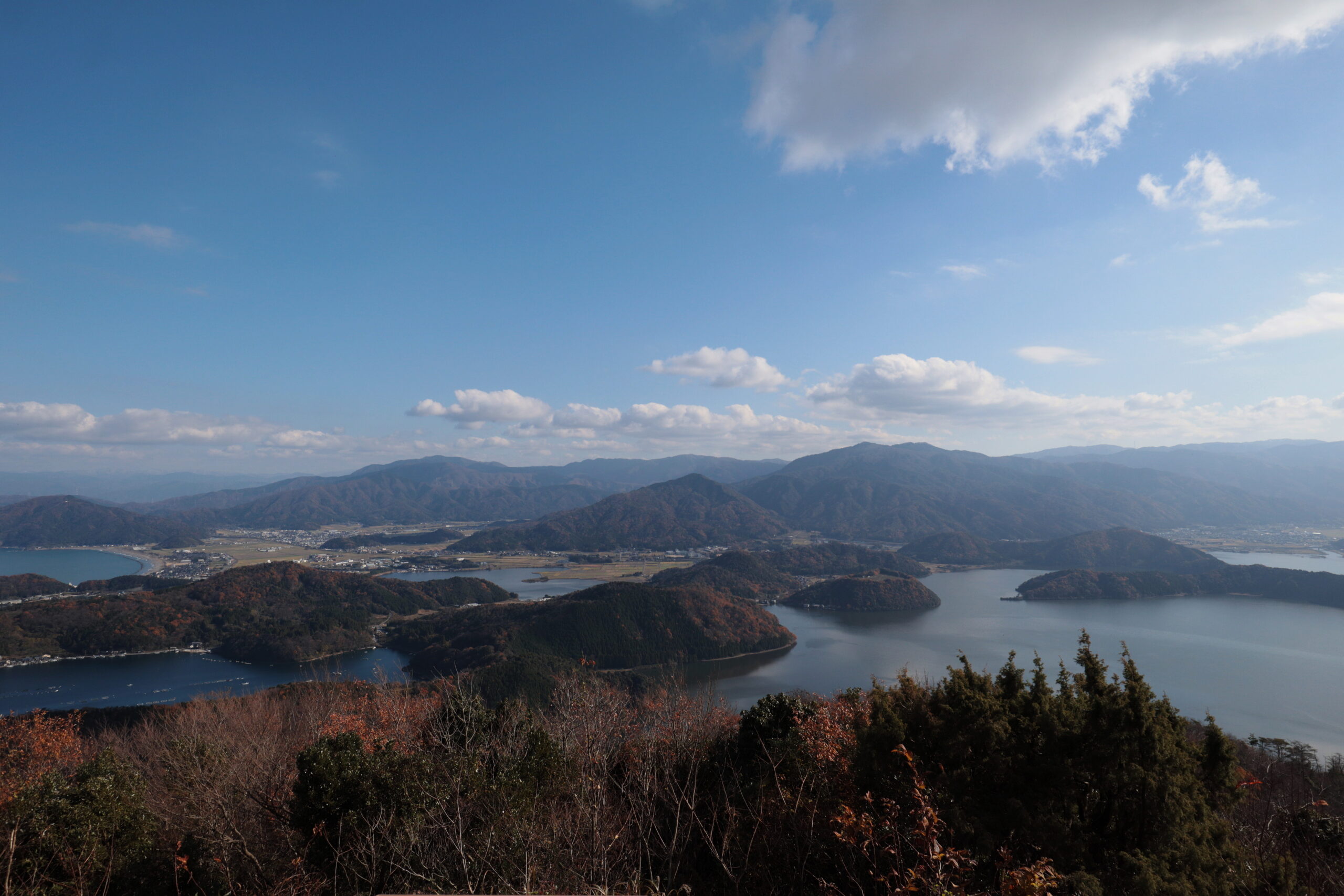 若狭の湖景と舞鶴の歴史を訪ねる